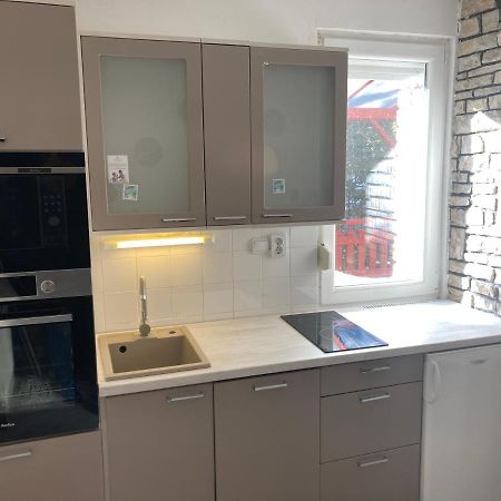 Siraly Apartman Balatonfůzfő Bagian luar foto